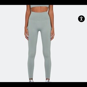 Sold as set / Color: Rain / Condition: Good (worn twice)